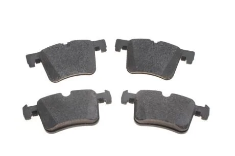 Комплект гальмівних колодок передн, BMW 1 (F20), 1 (F21), 2 (F22, F87), 2 (F23), 3 (F30, F80), 3 (F31), 3 GRAN TURISMO (F34), 4 (F32, F82), 4 (F33, F83), 4 GRAN COUPE (F36) 1.6-3.0D 09.10- Delphi LP2234