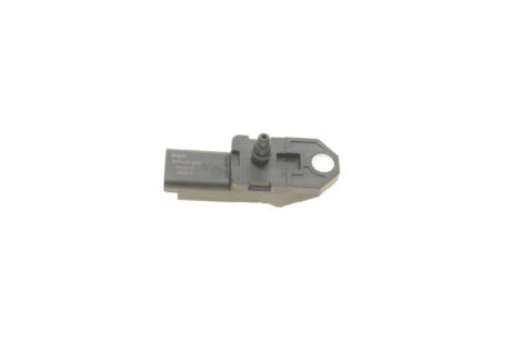 Датчик тиску у впускному колекторі (3 pin) CITROEN C5 II, C5 III, C6, C8, C-CROSSER, C-CROSSER ENTERPRISE FIAT ULYSSE FORD GALAXY II, MONDEO IV, S-MAX JAGUAR XF I, XF SPORTBRAKE 2.0D/2.2D 06.02- Delphi PS10197