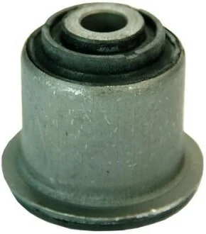 Сайлентблок переднего рычага (задний) Audi 80 90 78-00 VW Passat (с ГУР) 80-88 Denckermann D300009