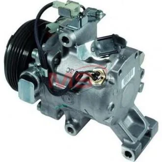 - Компресор кондиціонера DENSO DCP49001