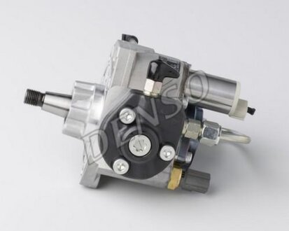Паливний насос common rail DENSO DCRP301260