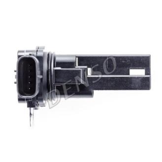 Витратомір повітря б/к SUBARU Forester/Impreza/Legacy "2,0-2,5 "08>> DENSO DMA-0102