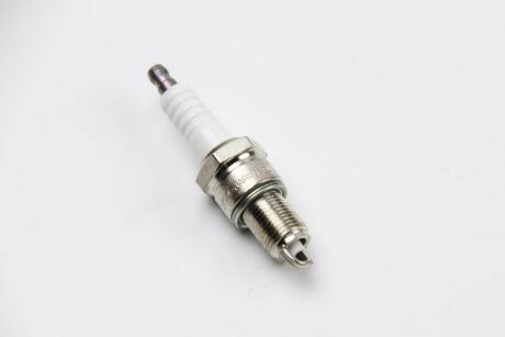 Свічка запалювання DENSO J16CR-U