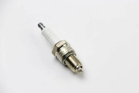 Свеча зажигания (3027 D24) (в уп. 10 шт) DENSO W16EX-U