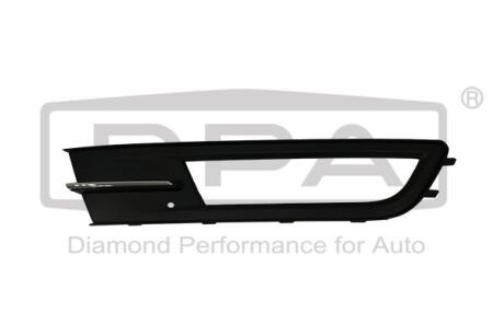 Решетка противотуманной фары правой с полосой VW Passat (14-) DPA 88541793502