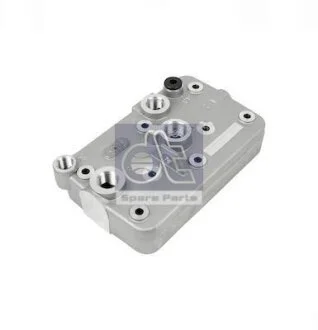 Головка блока циліндрів DT 1.18556