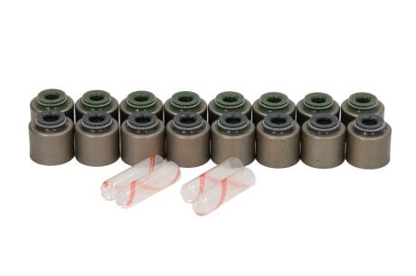 Комплект сальників клапана MAZDA 2, 3, 6, 6/KOMBI, CX-3, CX-5 1.5D/2.2D 04.12- ELRING 550860