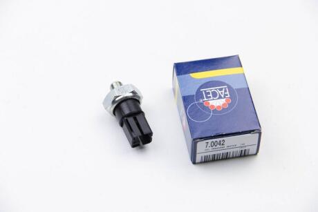 Датчик тиску оливи Nissan Suny/Almera 2.0D 00- FACET 7.0042