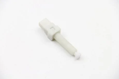 Датчик стоп-сигнала A100/A4/A6/VW Passat 76- FACET 7.1015