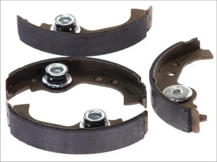 Комплект гальмівних колодок з 4 шт. барабанів FERODO FSB27