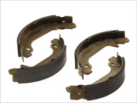 Комплект гальмівних колодок з 4 шт. барабанів FERODO FSB337