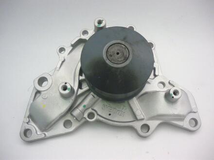 Насос водяной HYUNDAI TERRACAN, KIA SORENTO GMB GWHY-44A