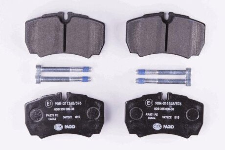 Комплект гальмівних накладок, дискове гальмо HELLA 8DB 355 005-381