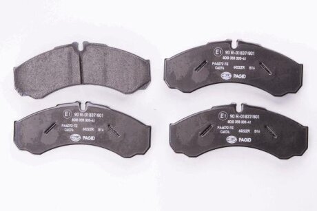 Комплект гальмівних накладок, дискове гальмо HELLA 8DB 355 005-411