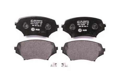 Комплект гальмівних накладок, дискове гальмо HELLA 8DB 355 006-771