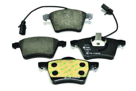 Комплект гальмівних накладок, дискове гальмо HELLA 8DB 355 008-771