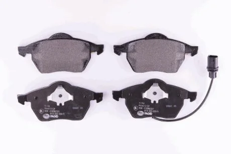 Комплект гальмівних накладок, дискове гальмо HELLA 8DB 355 008-911