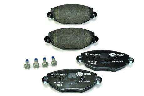 Комплект гальмівних накладок, дискове гальмо HELLA 8DB 355 009-071