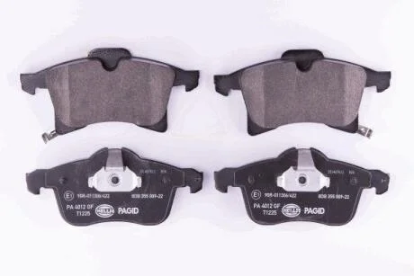 Гальмівні колодки дискові перед. Opel Astra H/Meriva 03- HELLA 8DB 355 009-221
