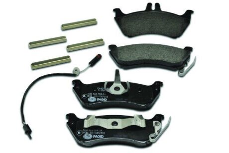 Комплект гальмівних накладок, дискове гальмо HELLA 8DB 355 009-241