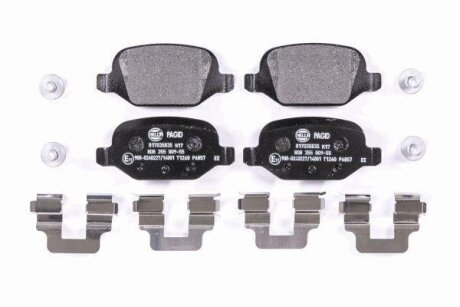 Комплект гальмівних накладок, дискове гальмо HELLA 8DB 355 009-551
