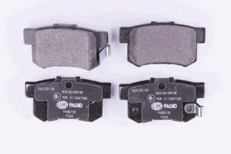 Комплект гальмівних накладок, дискове гальмо HELLA 8DB 355 009-581