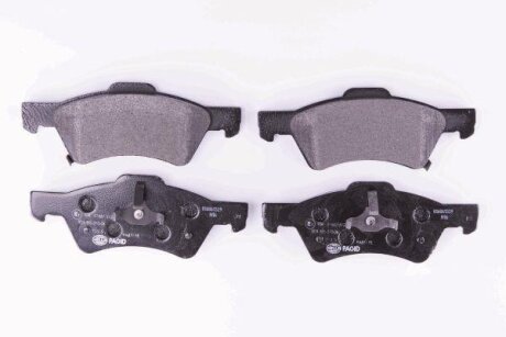 Комплект гальмівних накладок, дискове гальмо HELLA 8DB 355 010-061