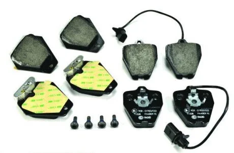 Комплект гальмівних накладок, дискове гальмо HELLA 8DB 355 010-191