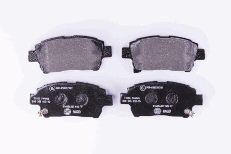 Комплект гальмівних накладок, дискове гальмо HELLA 8DB 355 010-901
