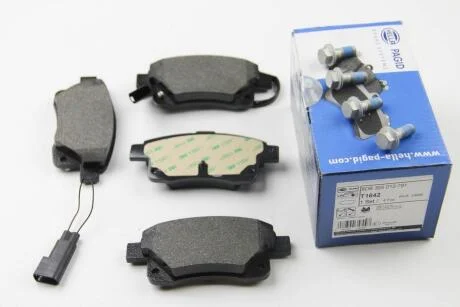 Гальмівні колодки дискові зад. Ford Transit 2,2-2,4 TDCI 06- HELLA 8DB 355 012-781