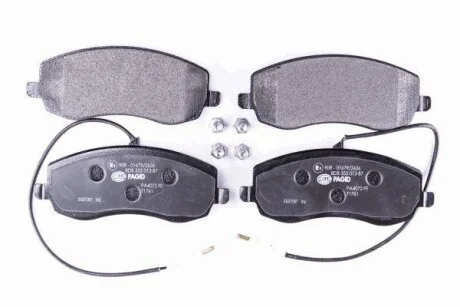 Комплект гальмівних накладок, дискове гальмо HELLA 8DB 355 013-871