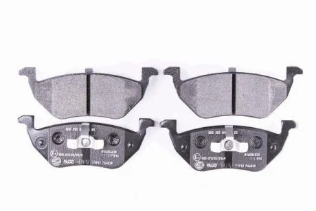 Комплект гальмівних накладок, дискове гальмо HELLA 8DB 355 014-951