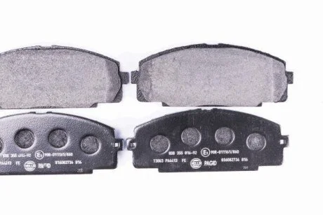 Комплект гальмівних накладок, дискове гальмо HELLA 8DB 355 016-921