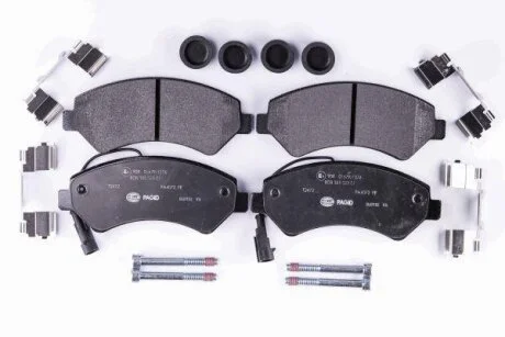 Комплект гальмівних накладок, дискове гальмо HELLA 8DB 355 023-011