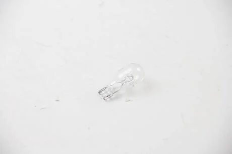 Лампа розжарювання W16W 12V W2,1x9,5 d HELLA 8GA 008 246-001