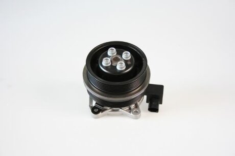 - Насос охолоджуючої рідини HEPU P670