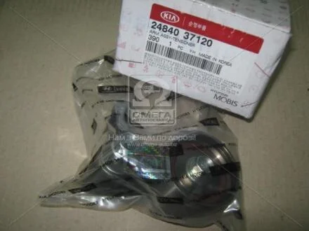 Ролик ременя ГРМ з кронштейном Santa fe (00-) / Tucson (04-, 06-) 2.7i Mobis Hyundai/Kia/Mobis 24840-37120