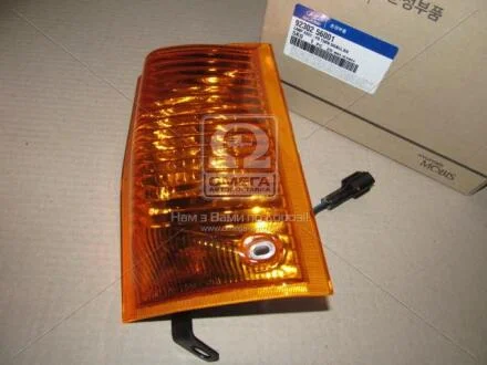 Покажчик повороту передній правий HD (92302-56001) Mobis Hyundai/Kia/Mobis 9230256001