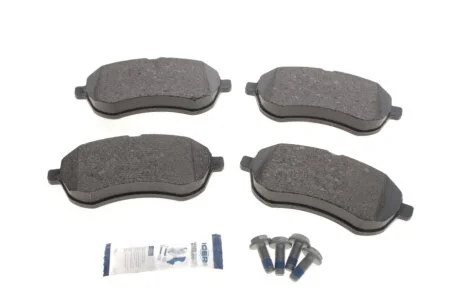 Колодки тормозные (передние) MB C-class (S204/W204)/E-class (S212/W212) 07- ICER 181821