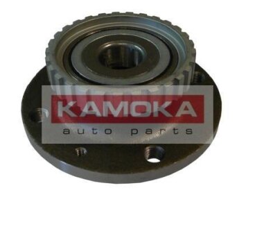Ступица Citroen Xsara 97-05, Peugeot 306 93-01 задн. с ABS (с подшипн.) KAMOKA 5500006