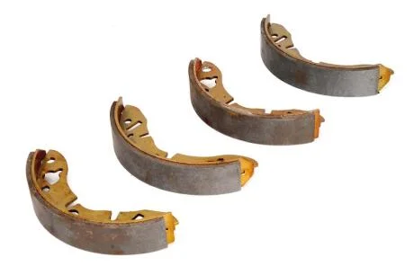 - Гальмівні колодки до барабанів LPR 00560