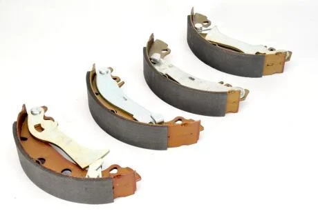 Гальмівна колодка ALFA ROMEO 33 ARO 10, 240-244 CITROEN C15/MINIVAN DACIA 1300, 1307, 1310, SOLENZA FIAT 131, 132, ARGENTA, CAMPAGNOLA, REGATA FSO 132P PEUGEOT 204, 304 1.0-3.1D 10.65- LPR 00720