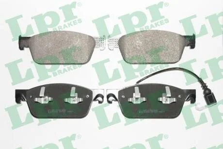 Комплект тормозных колодок, дисковый тормоз LPR 05P1551