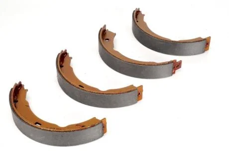 Комплект гальмівних колодок стояночної гальмівної системи LPR 08400