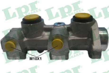- Гальмівний циліндр головний LPR 1118