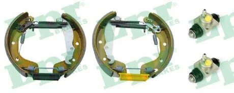 Комплект гальмівних колодок LPR OEK683