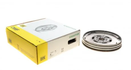 Двомасовий маховик мкпп (228мм, без болтів без направляючого підшипника без диска регулювання тертя) AUDI A4 B5, A6 C4, A6 C5, CABRIOLET B3 VW PASSAT B5 1.6/1.8 11.94-01.05 LuK 415 0092 10