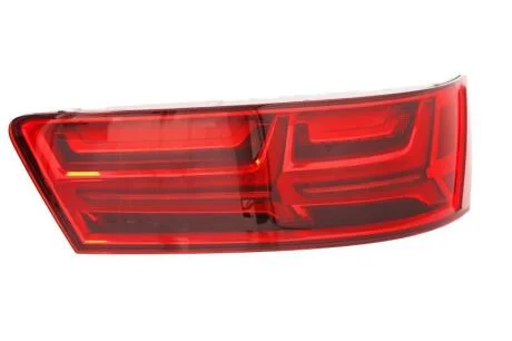 Задній ліхтар правий верхній AUDI Q7 15- MAGNETI MARELLI 714020900801