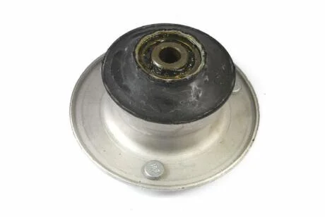 Кріплення розпорки МакФерсон MAGNUM TECHNOLOGY A7B011MT