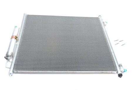 Радіатор кондиціонера MAHLE / KNECHT AC 37 000S